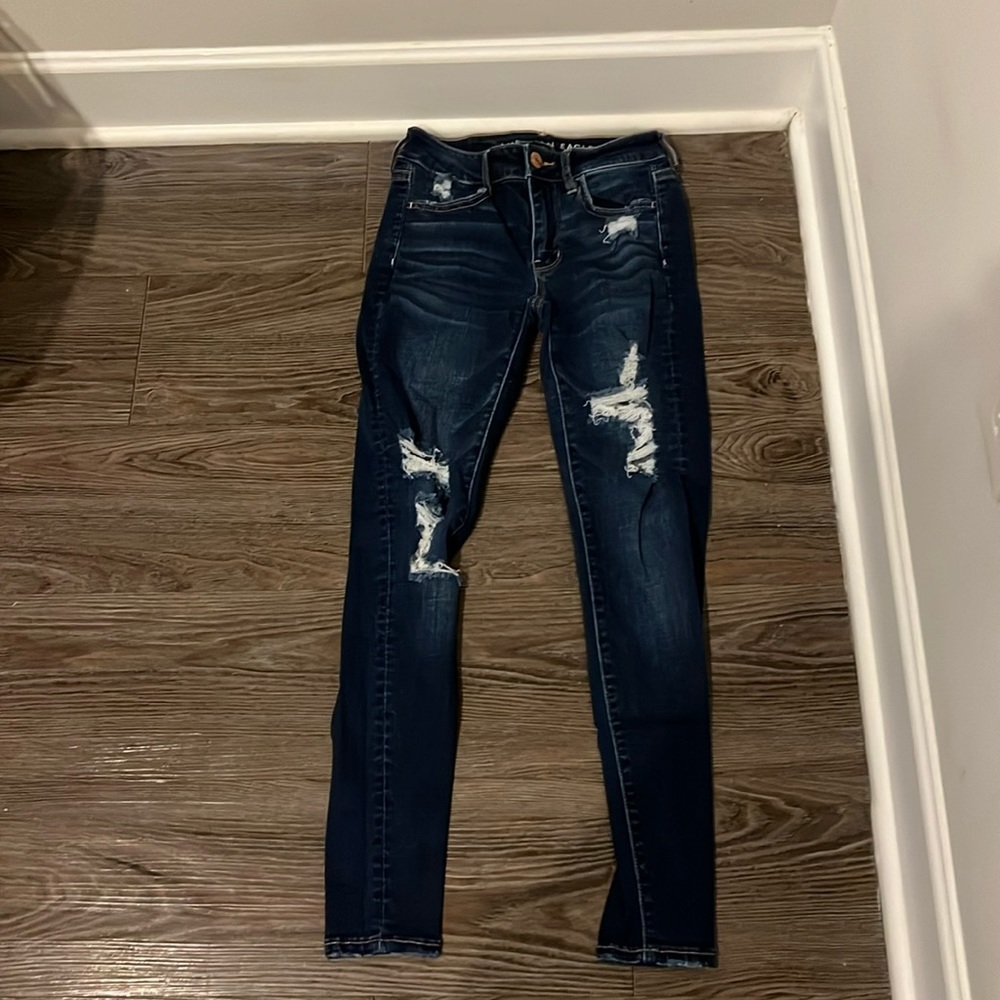 American eagle dark blue jeans